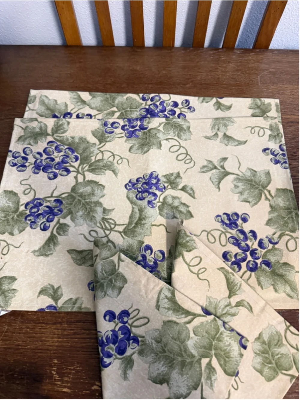 Cost Plus World Market Grapevine Placemats & Napkins Set 2 Placemats 2 Napkins 1